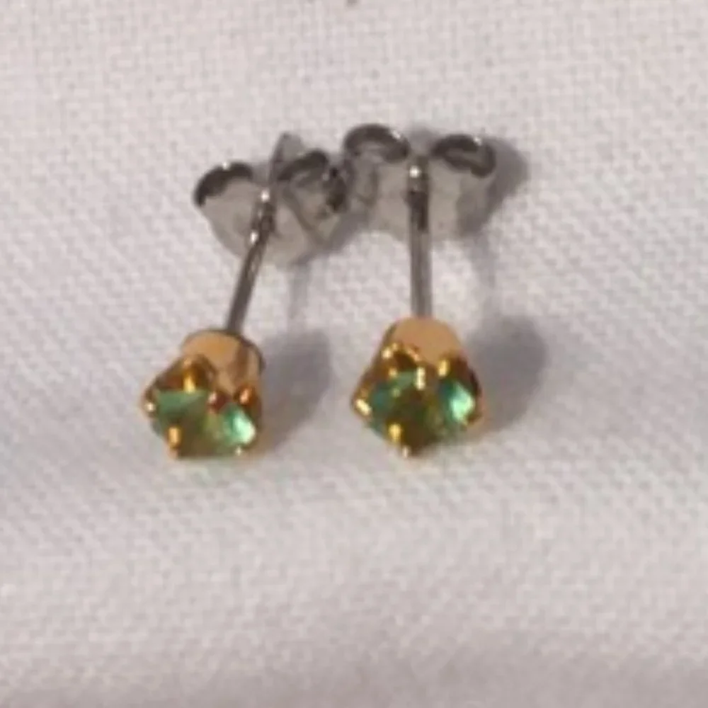 🌟HP🌟Coro Peridot Pendant & Studs - Picture 6 of 7